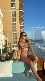 Madison Reed feet photo thumbnail