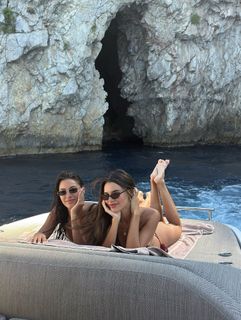 Madison Reed feet photo thumbnail