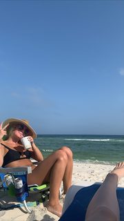Madison Thompson feet photo 16