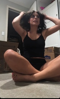 Madisyn Shipman feet photo thumbnail