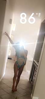 Madisyn Shipman feet photo thumbnail