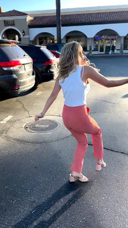 Madisyn Shipman feet photo thumbnail