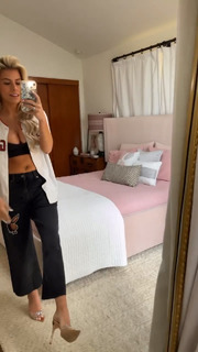 Madisyn Shipman feet photo thumbnail