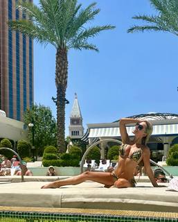 Madisyn Shipman feet photo thumbnail