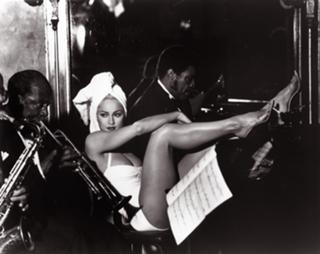 Madonna feet photo thumbnail