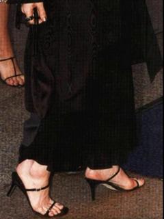 Madonna feet photo thumbnail