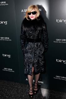 Madonna feet photo thumbnail