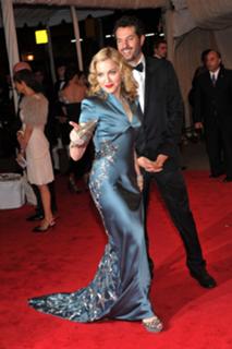 Madonna feet photo thumbnail