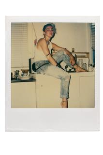 Madonna feet photo thumbnail