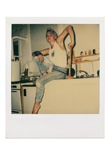Madonna feet photo thumbnail