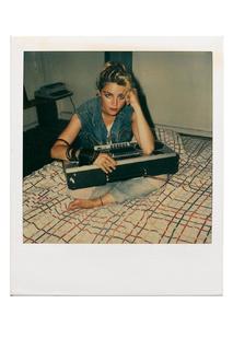 Madonna feet photo thumbnail