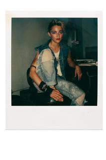 Madonna feet photo thumbnail