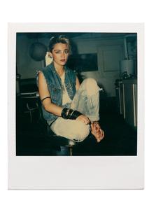Madonna feet photo thumbnail