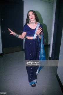 Madonna feet photo thumbnail