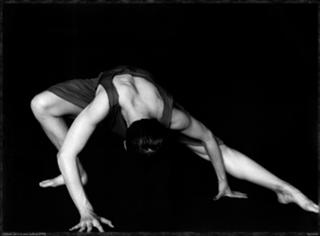 Madonna feet photo thumbnail