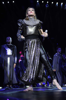 Madonna feet photo thumbnail