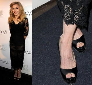 Madonna feet photo thumbnail