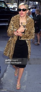 Madonna feet photo thumbnail