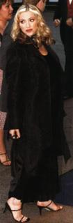 Madonna feet photo thumbnail