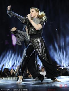 Madonna feet photo thumbnail
