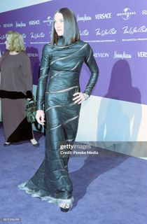 Madonna feet photo thumbnail