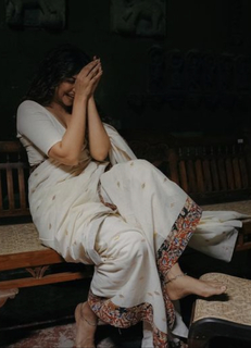 Madonna Sebastian feet photo 4