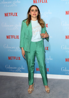 Mae Whitman feet photo thumbnail