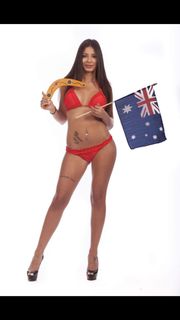 Maeva Ghennam feet photo 3