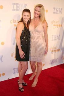 Maeve Quinlan feet photo 2
