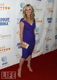 Maeve Quinlan feet photo 9