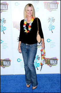 Maeve Quinlan feet photo 12