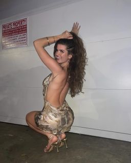 Maeve Tomalty feet photo 7