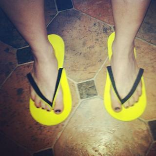 Magda Apanowicz feet photo 11