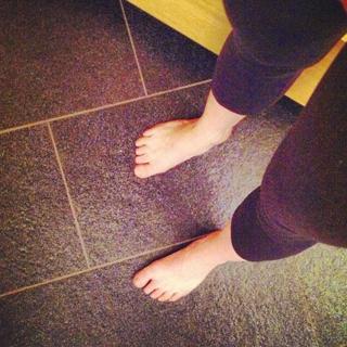 Magda Apanowicz feet photo 3