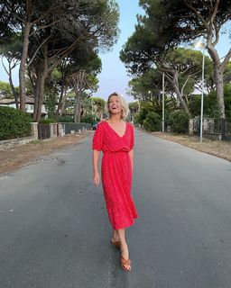 Magda Molek feet photo 3