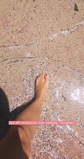 Magda Steczkowska feet photo 4