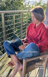 Magdalena Boczarska feet photo 1