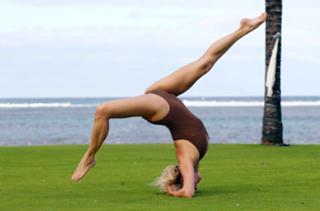 Magdalena Brzeska feet photo thumbnail