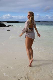 Magdalena Brzeska feet photo thumbnail