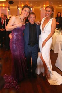 Magdalena Brzeska feet photo thumbnail