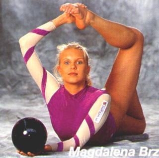 Magdalena Brzeska feet photo thumbnail