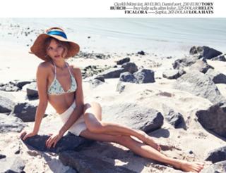 Magdalena Frackowiak feet photo 2