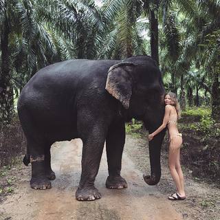 Magdalena Frackowiak feet photo 2