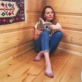 Magdalena Lamparska feet photo 16