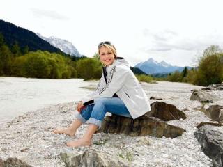 Magdalena Neuner feet photo thumbnail