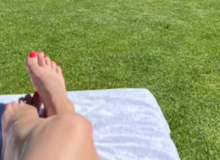 Magdalena Ogórek feet photo 3