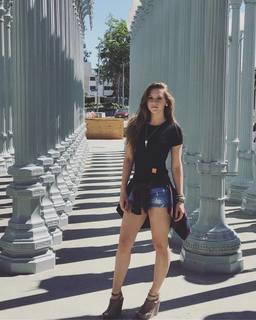 Maggie Baugh feet photo 3