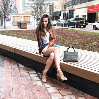 Maggie Baugh feet photo 19