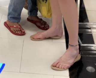 Maggie Baugh feet photo 17