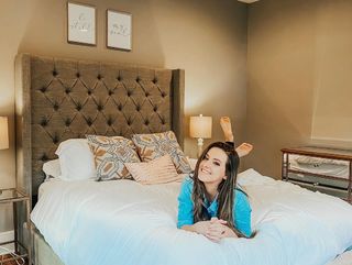 Maggie Baugh feet photo 9